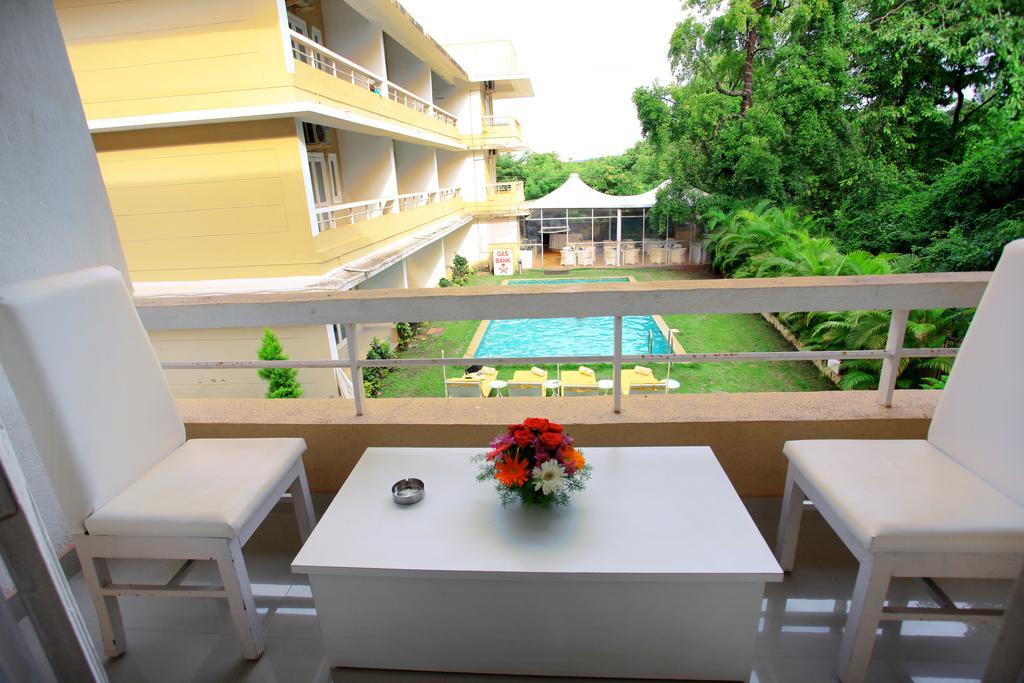 Resort The Belmonte By Ace Vagator
